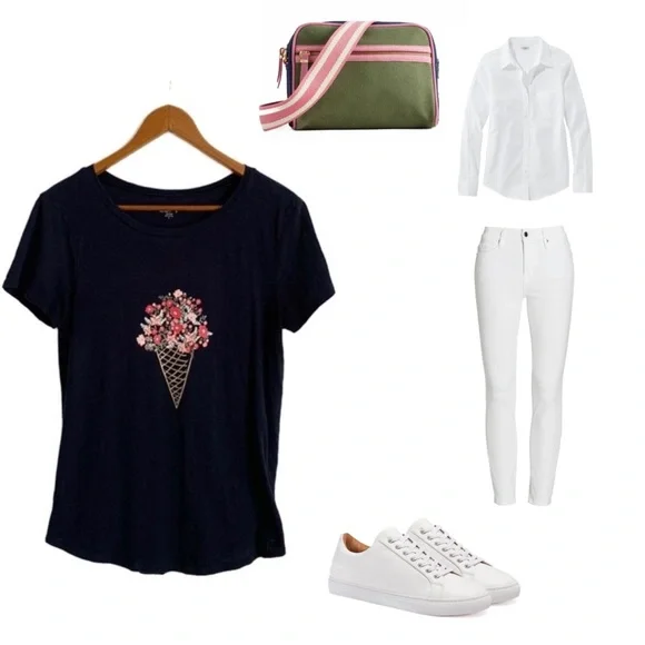 LOFT Outlet Floral Bouquet Tee - Picture 6 of 12